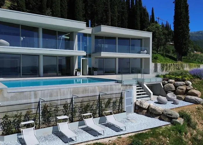 Vila Infinity Salò